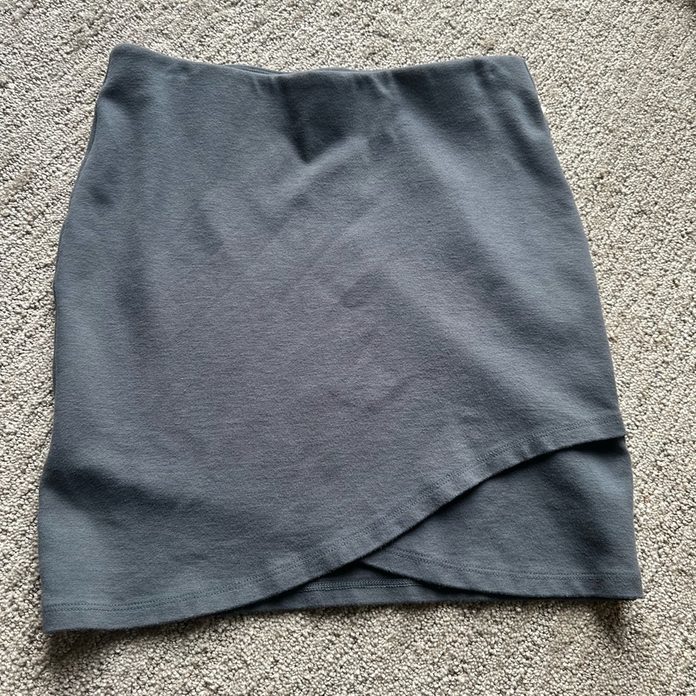 Aritzia Talula Faux Wrap Bodycon Mini Skirt Size Medium